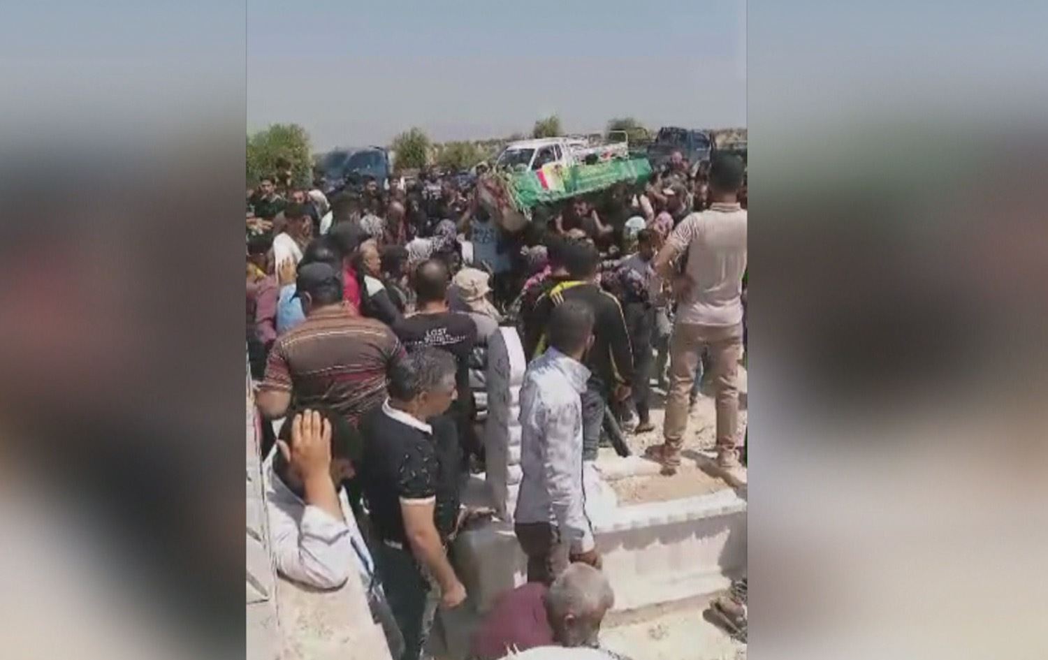 گرووپە چەکدارەکان هاونیشتمانییەک لە عەفرین دەکوژن و یەکێکی دیکەش برینداردەکەن