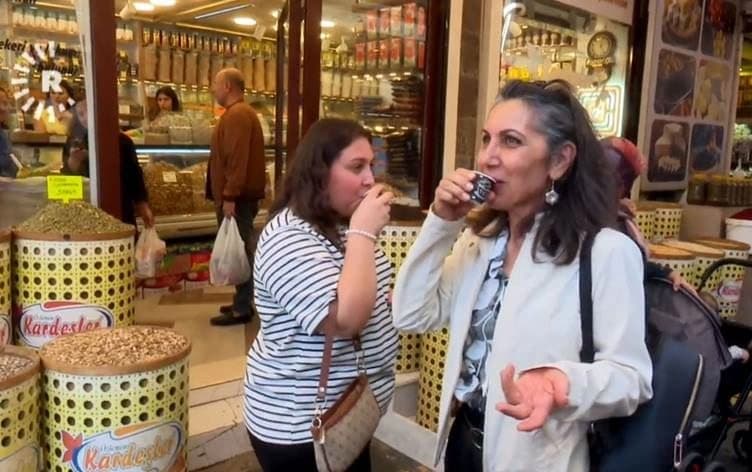 المفضلة للسيّاح.. "القهوة الكوردية" تعبر حدود ديار بكر بمذاقها الخاص 