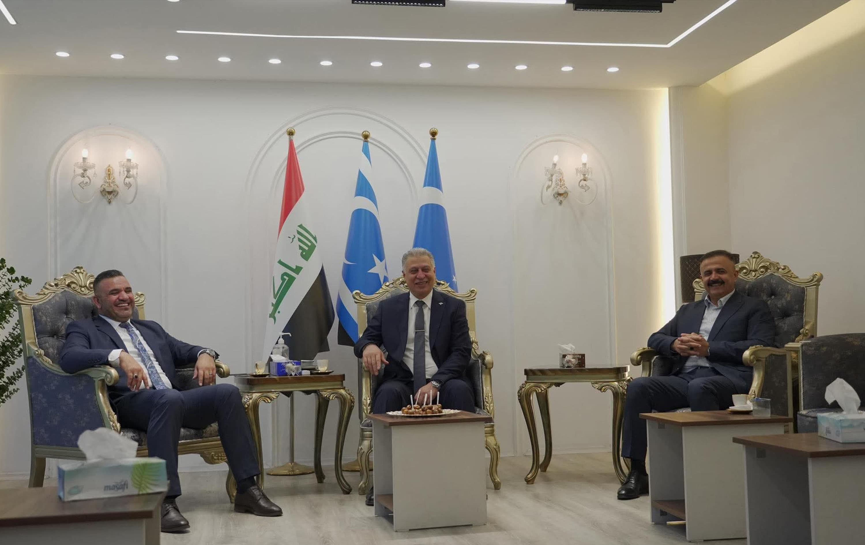 النائب أرشد الصالحي يلتقي النائبين محمد علي النعيمي ومازن غريب