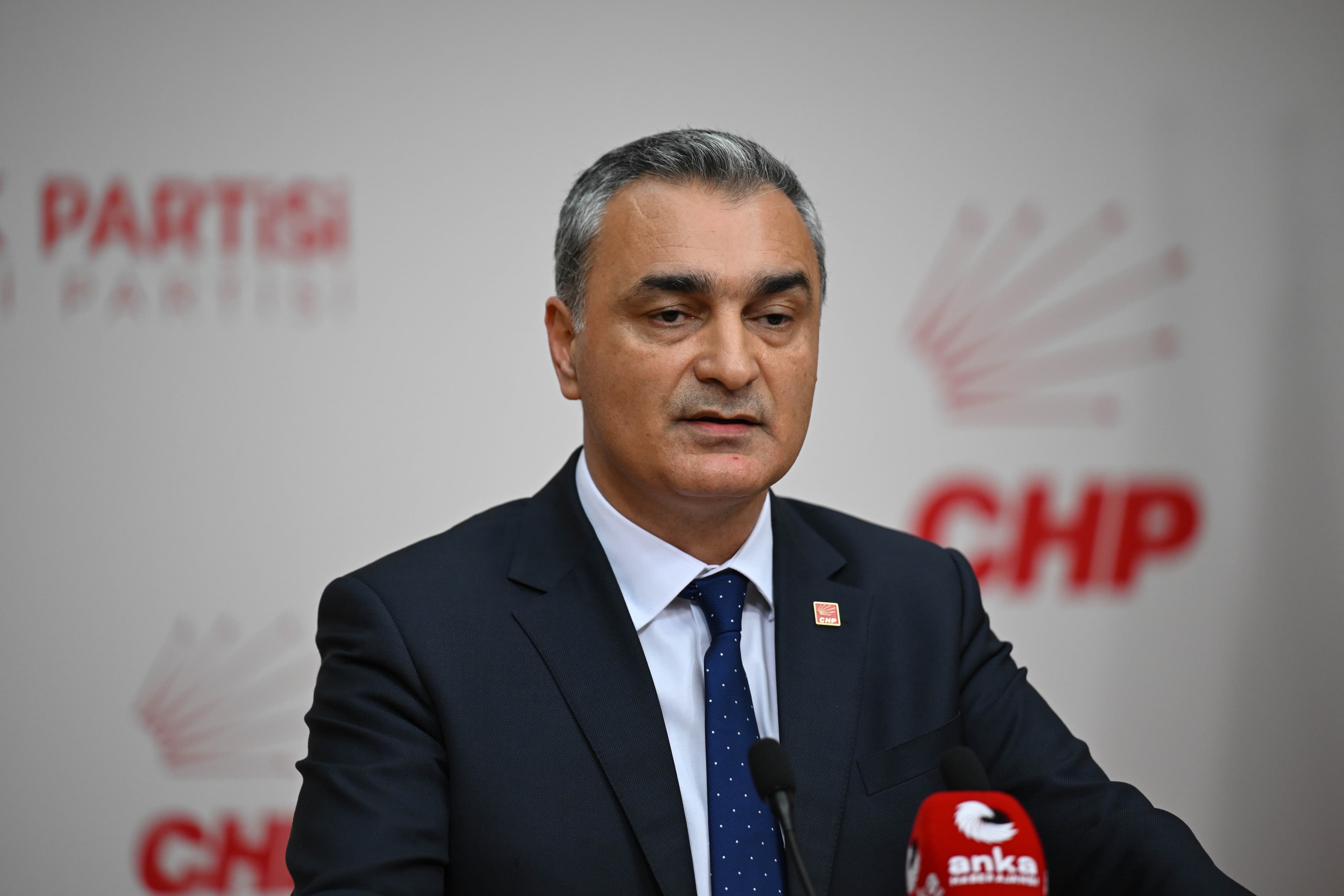 CHP’de çok sayıda ihraç ve görevden alma kararı
