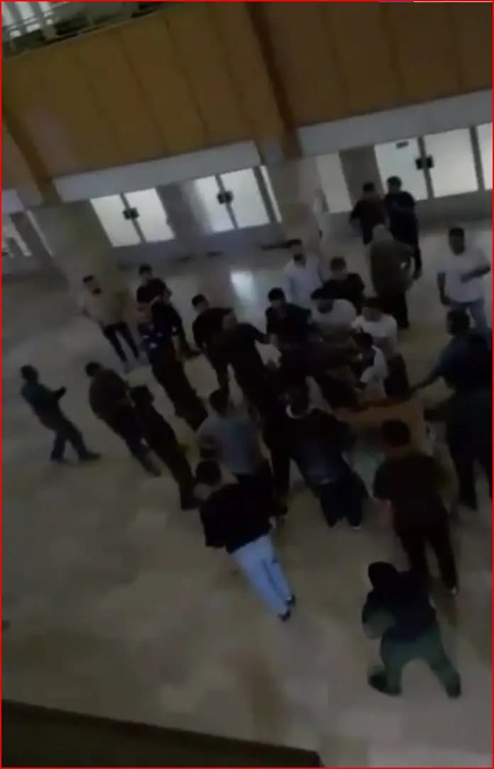 Hayatını kaybedenlerin ailesi Derik hastanesine akın etti / Foto: Ekran alıntısı