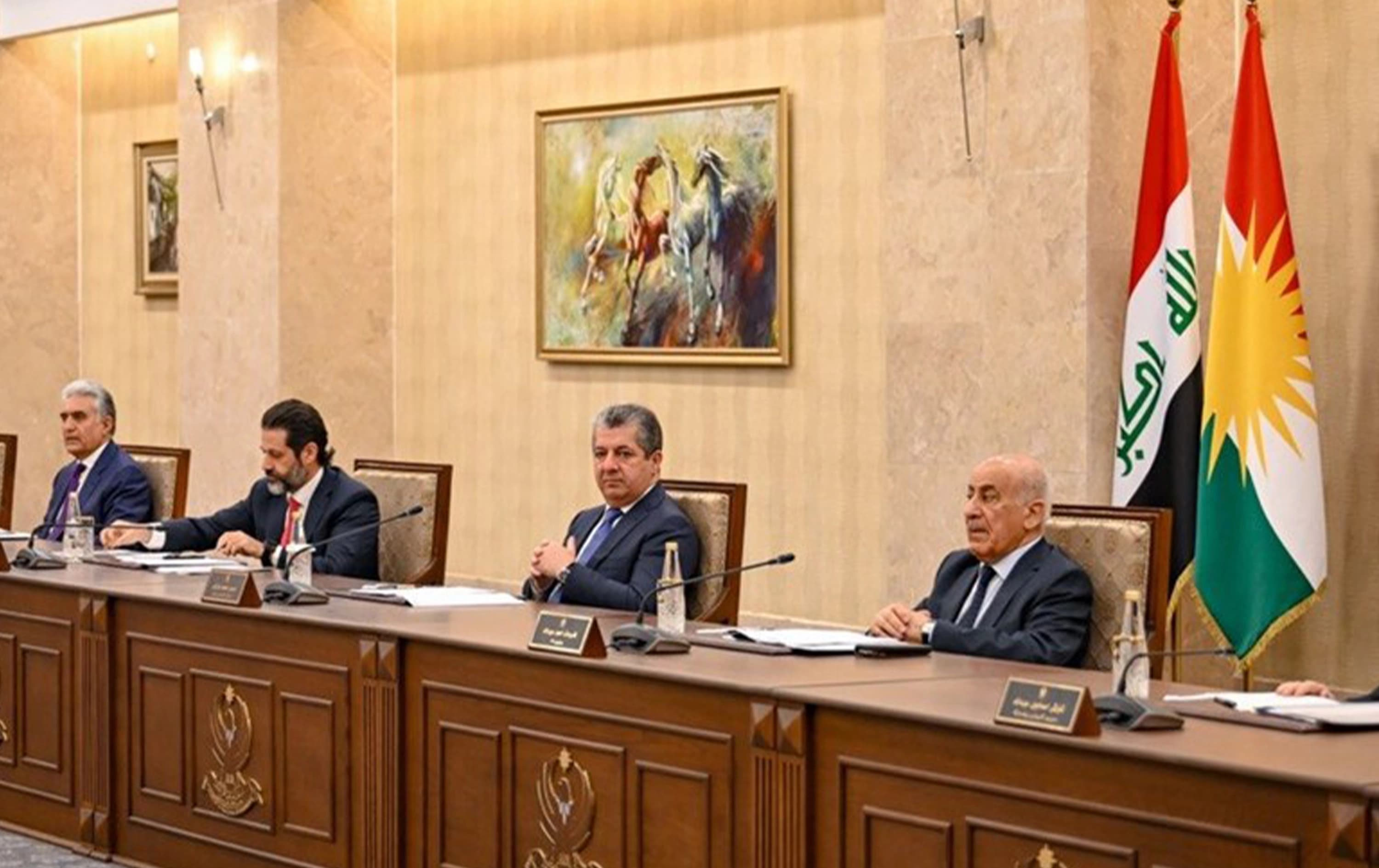 جانب من اجتماع مجلس وزراء إقليم كوردستان
