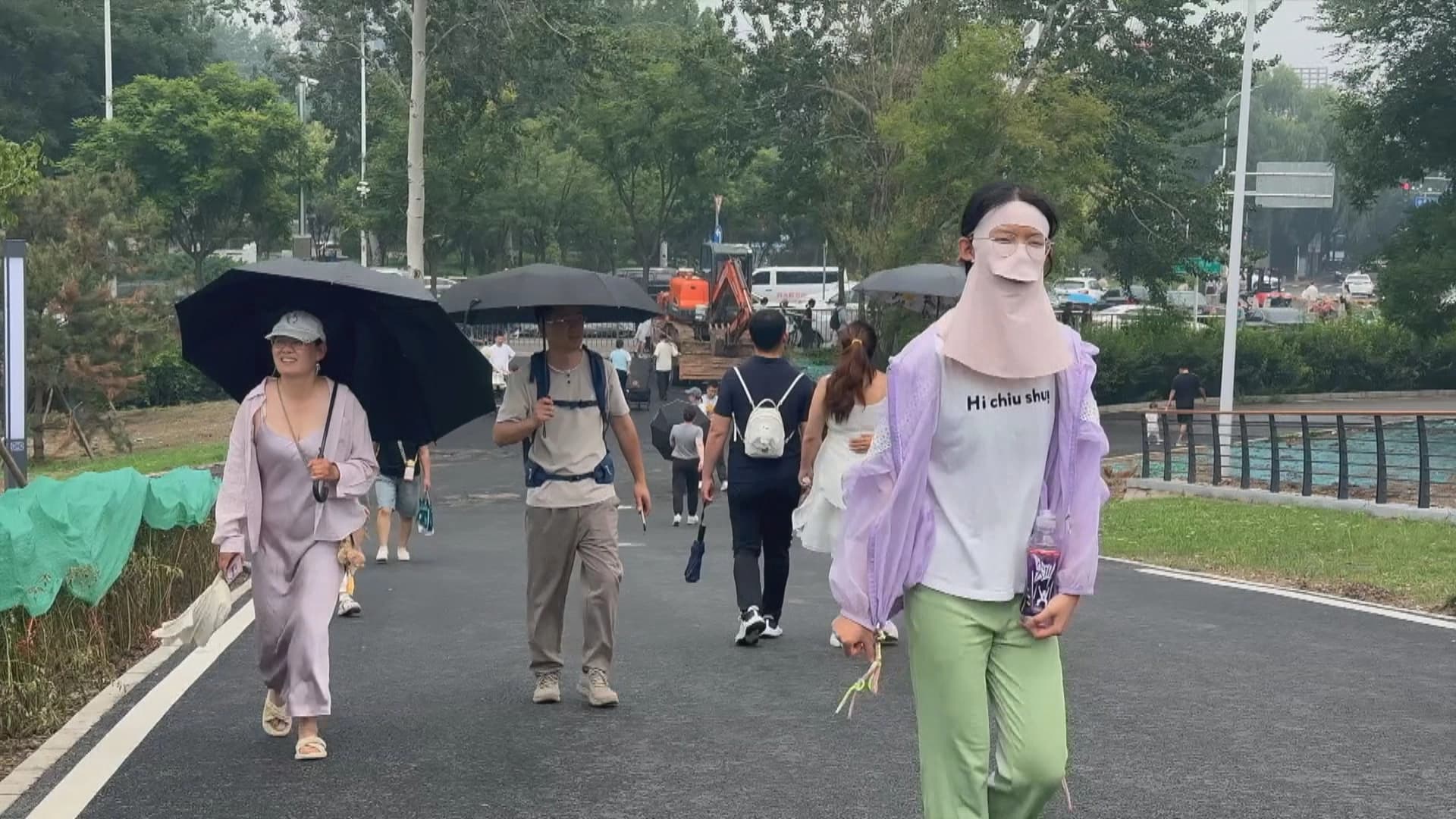 China's heatwave fuels demand for full-face sun masks, UV protection
