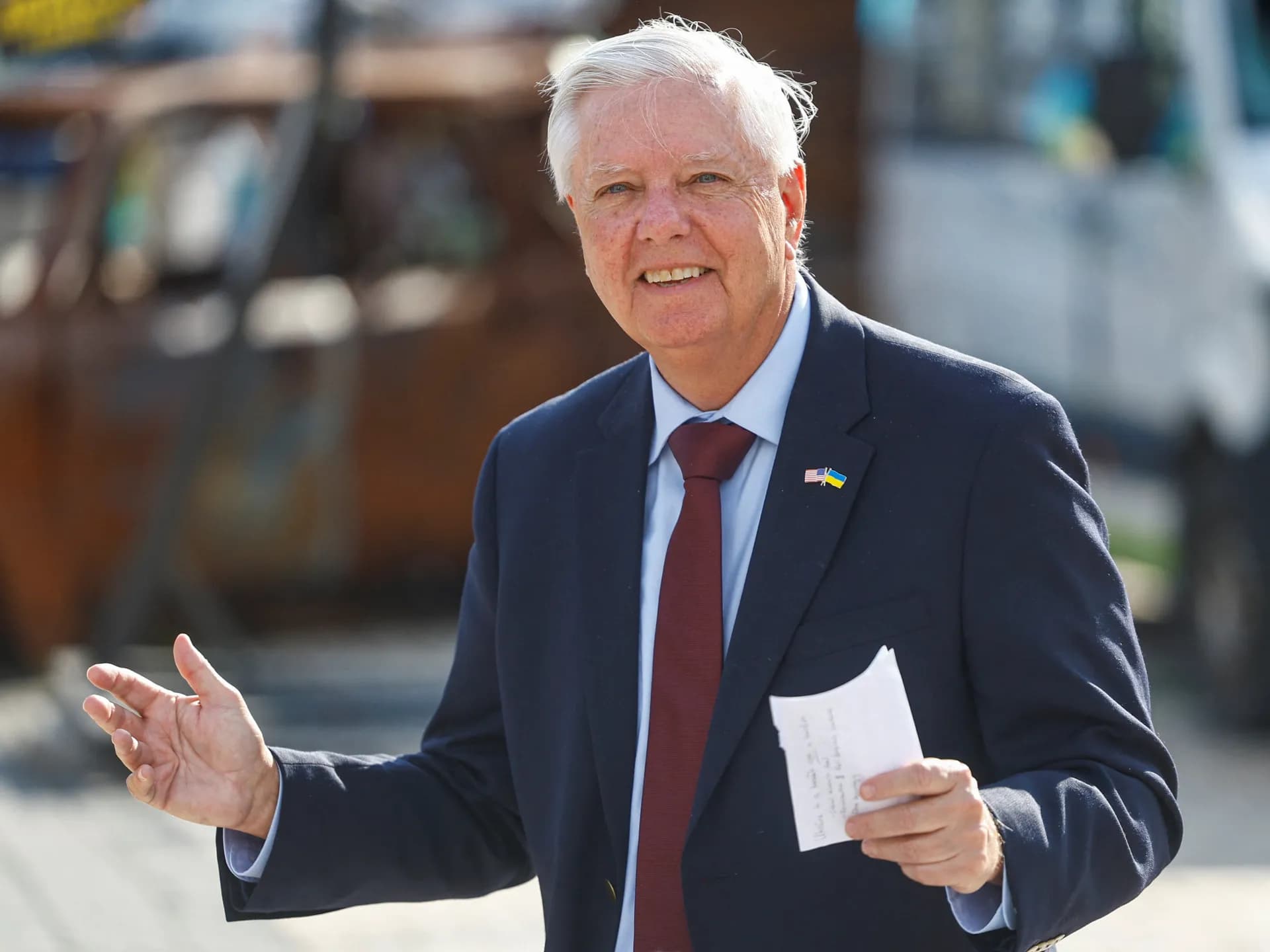 Senatör Lindsey Graham, ölümünden bir gün önce, 10 Temmuz 2026'da Ukrayna Devlet Başkanı Volodimir Zelenski ile görüştükten sonra. / Foto: Valentyn Ogirenko/Reuters