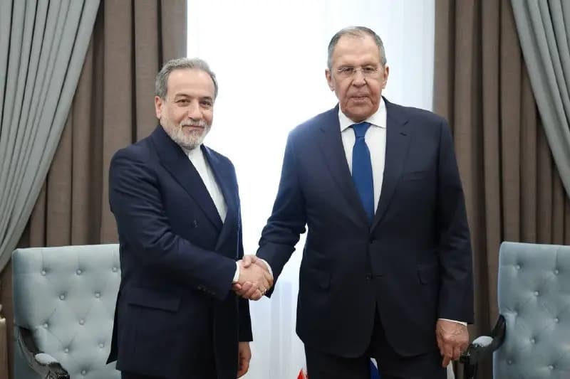 Ebas Eraqçî û Sergey Lavrov / Wêne: Torên civakî