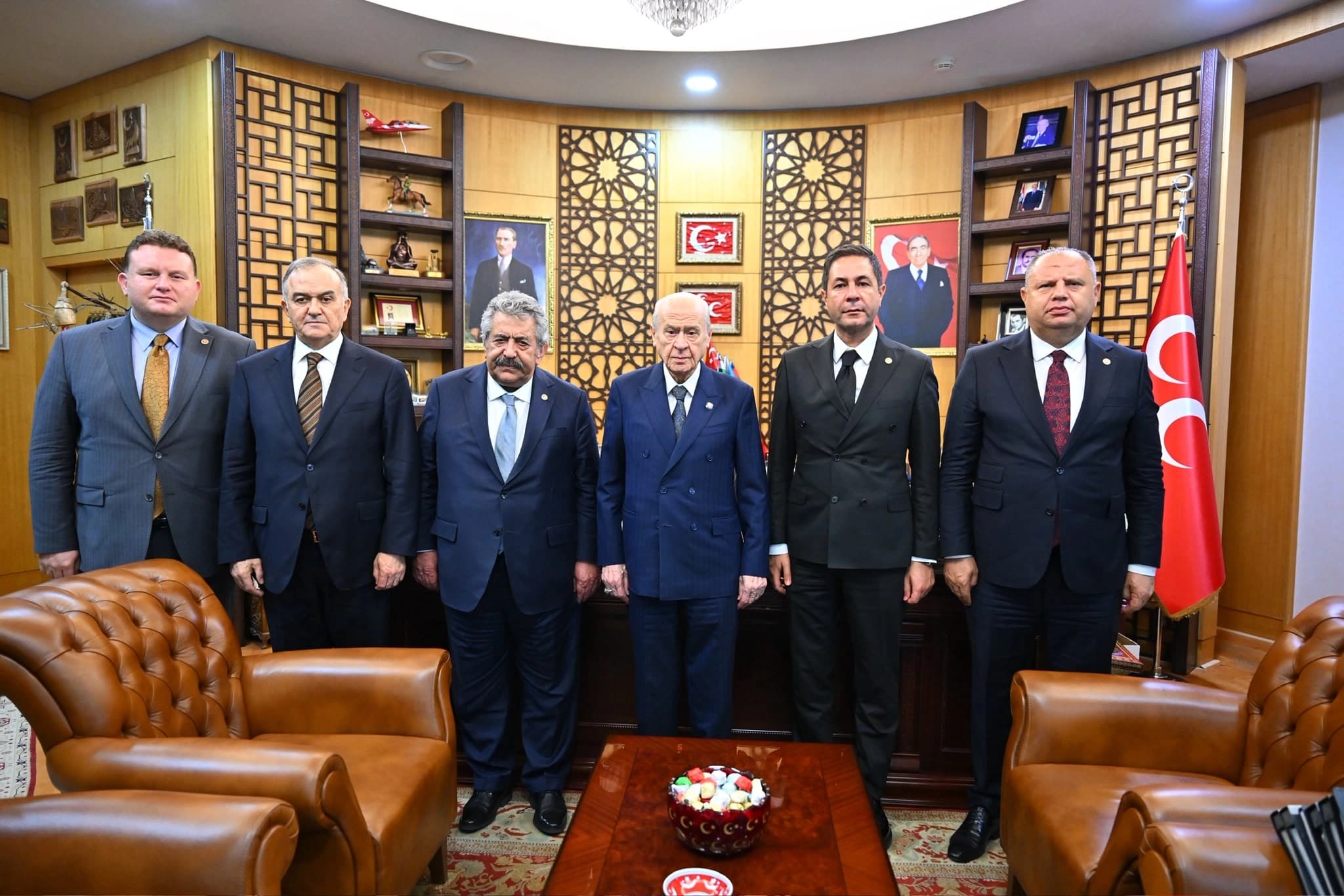MHP Genel Başkan Yardımcısı Feti Yıldız (sol 3) / Foto: AA