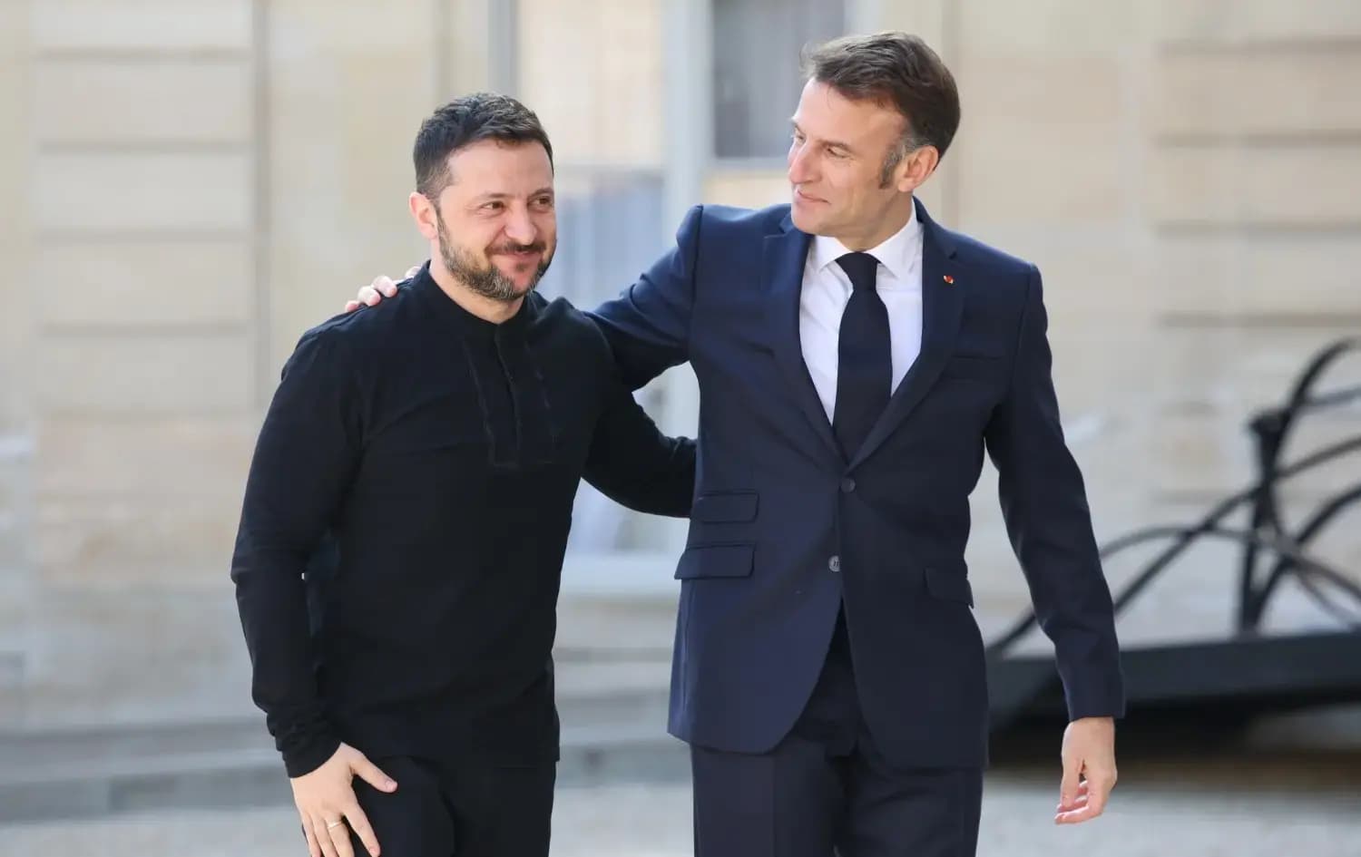 Ukrayna Devlet Başkanı Volodimir Zelenskiy (solda) ve Fransa Cumhurbaşkanı Emmanuel Macron. / Arşiv