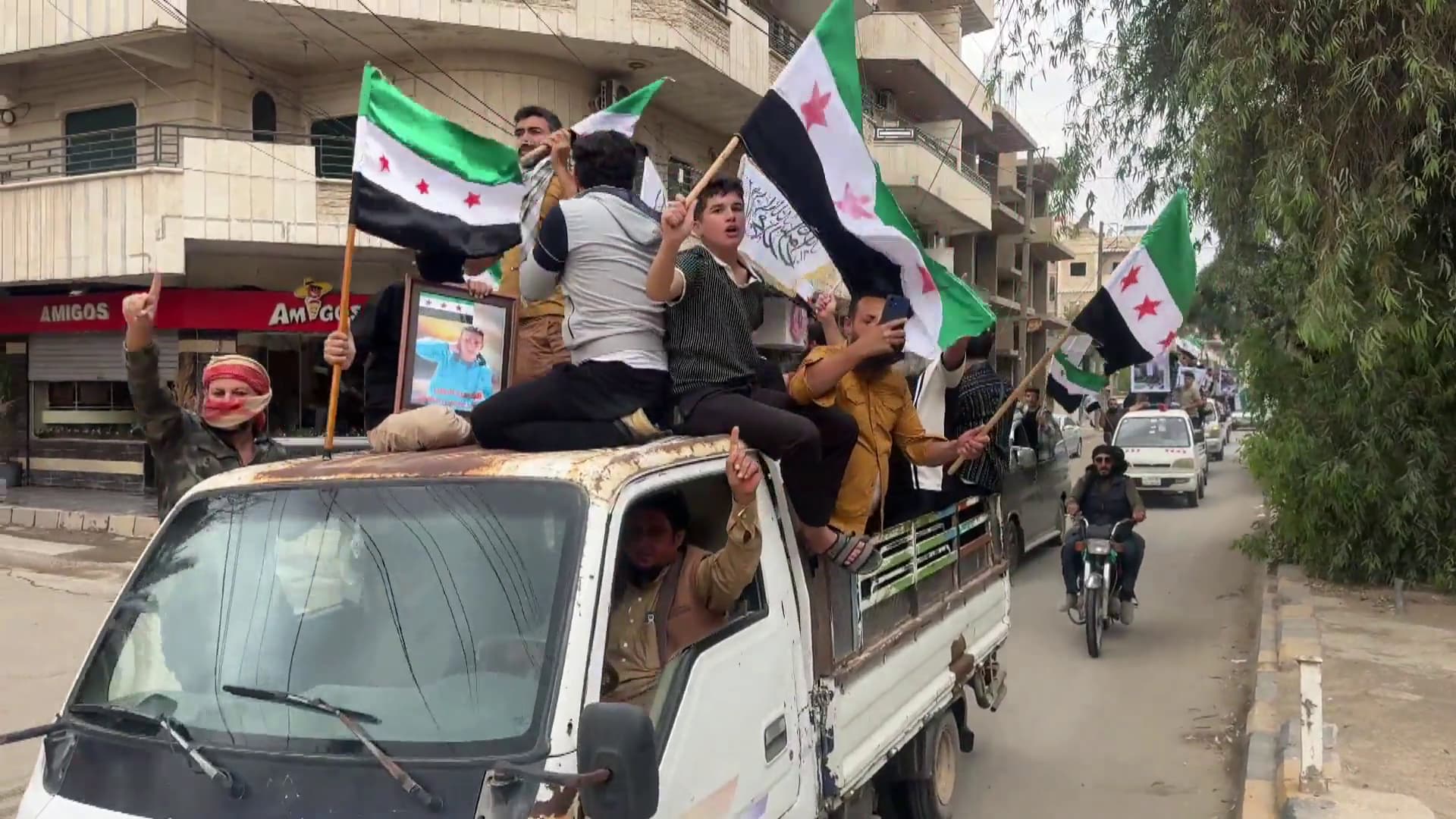 Arab protestors in Syria's northeastern Hasaka province on October 9, 2026. Photo: Screengrab/ Rudaw