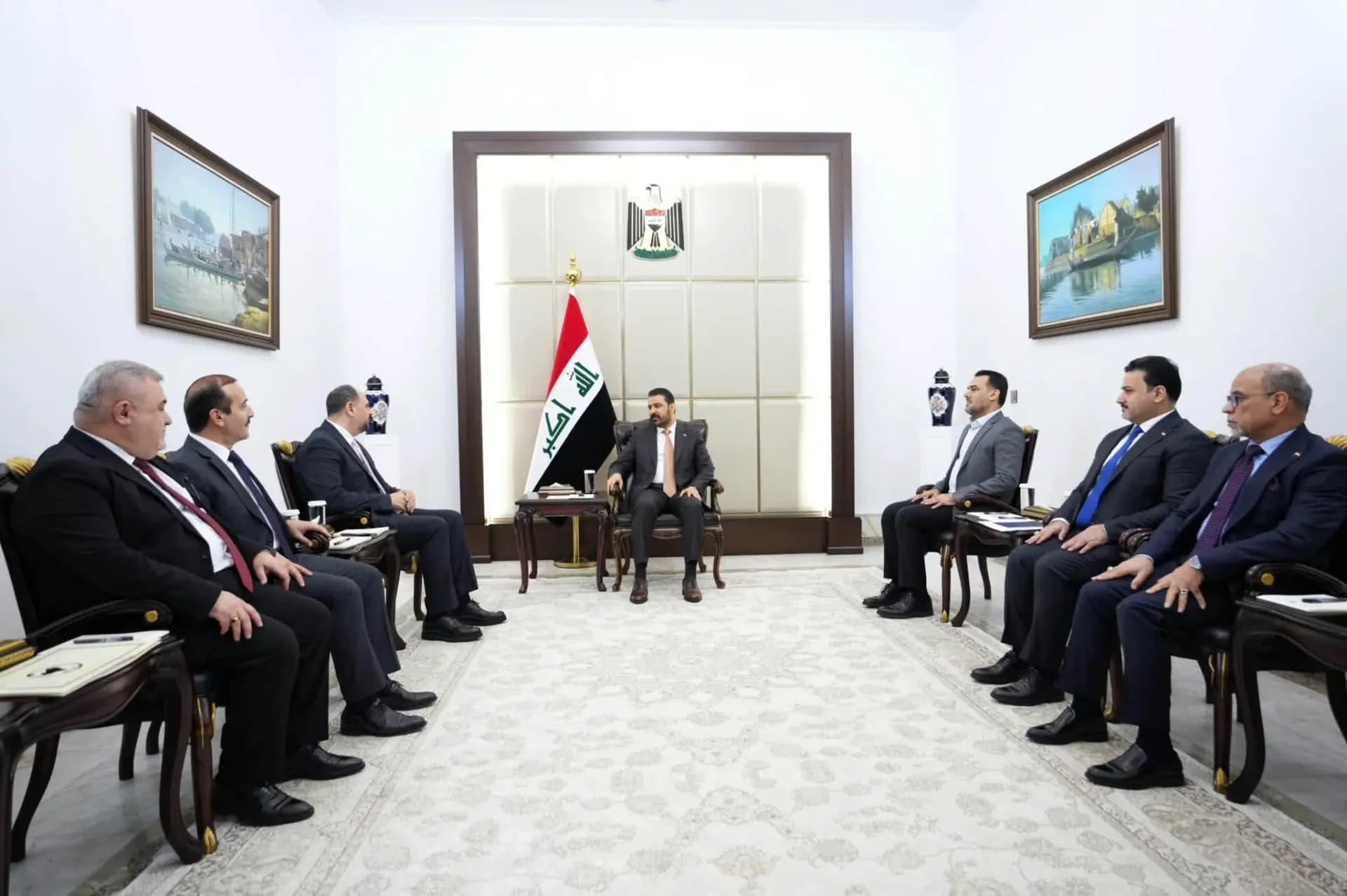 لقاء سابق جمع رئيس الوزراء العراقي علي الزيدي وكتلة صويانا المسيحية