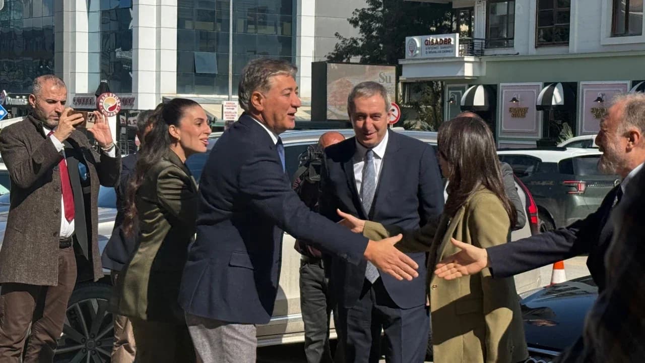 Hevserokên DEM Partiyê çû Navenda Partiya Nû / Wêne: Ajans