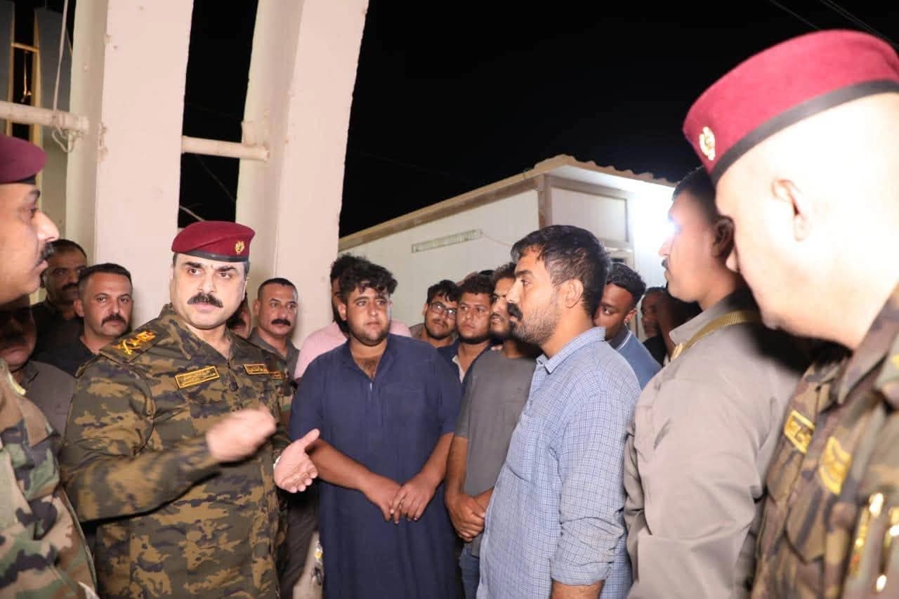 السائقون العراقيون بعد إطلاق سراحهم