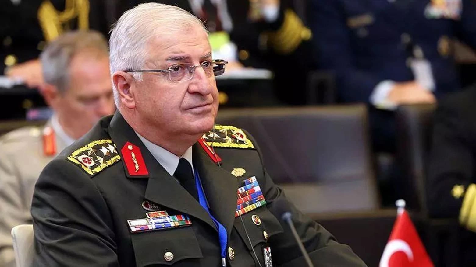 وزير الدفاع التركي يشار غولر