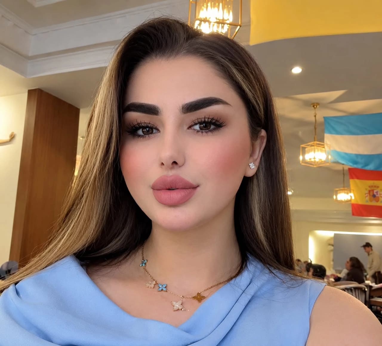 وێنەی ئەو کچەی لەلایەن باوکییەوە کوژراوە