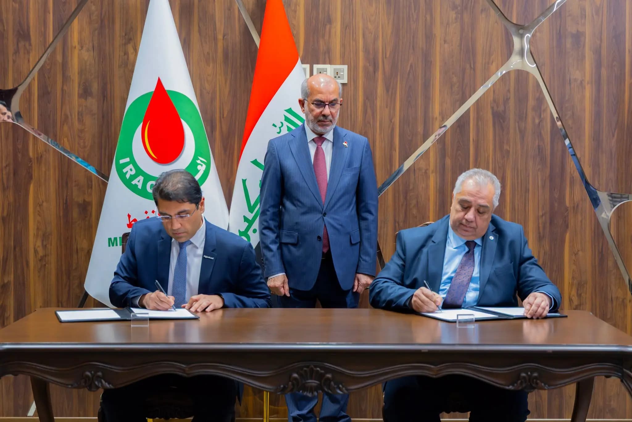 Irak ile ExxonMobil, Mecnun sahası için mutabakat zaptı imzaladı