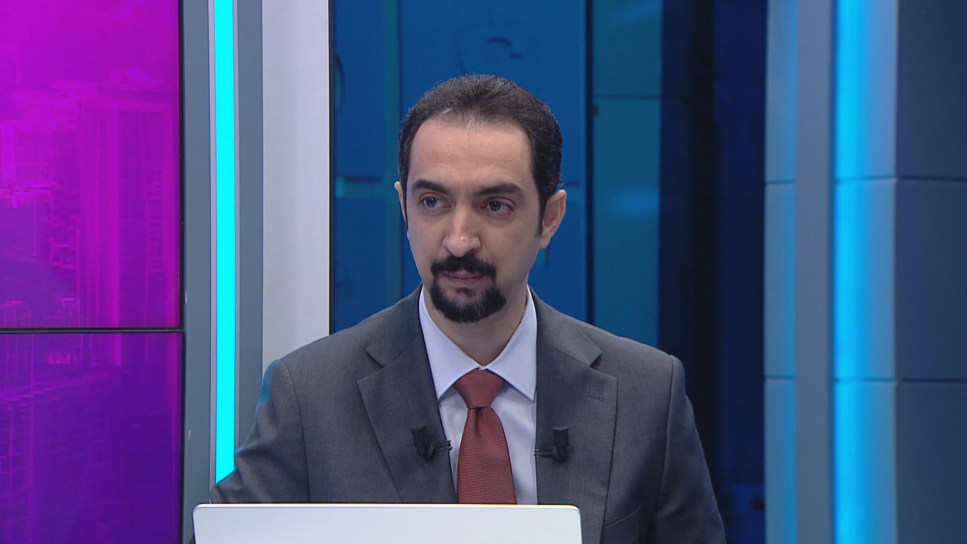 د. محەممەد ئەمین، پسپۆڕی بازاڕە داراییەکان