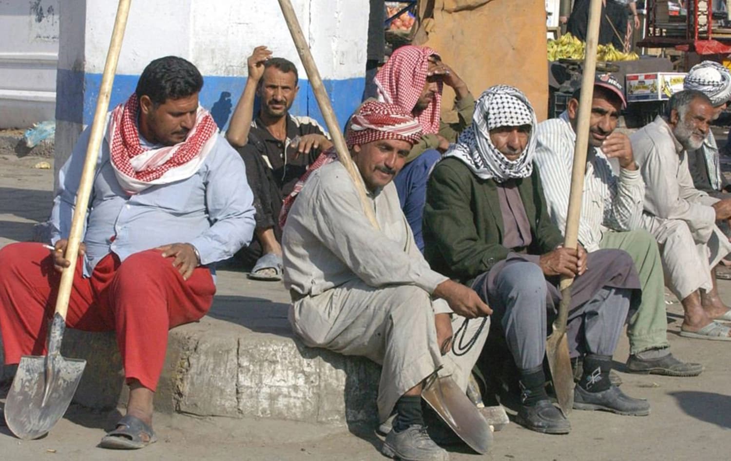 عمال - ارشيف